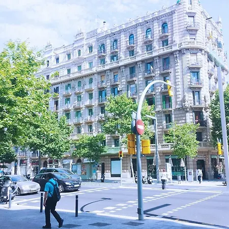 Break N Bed برشلونة