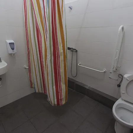 بيت شباب Break N Bed برشلونة