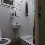 Break N Bed بيت شباب برشلونة
