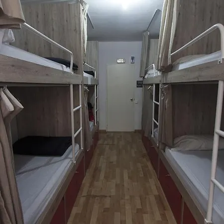 Break N Bed Hostel Barcelona